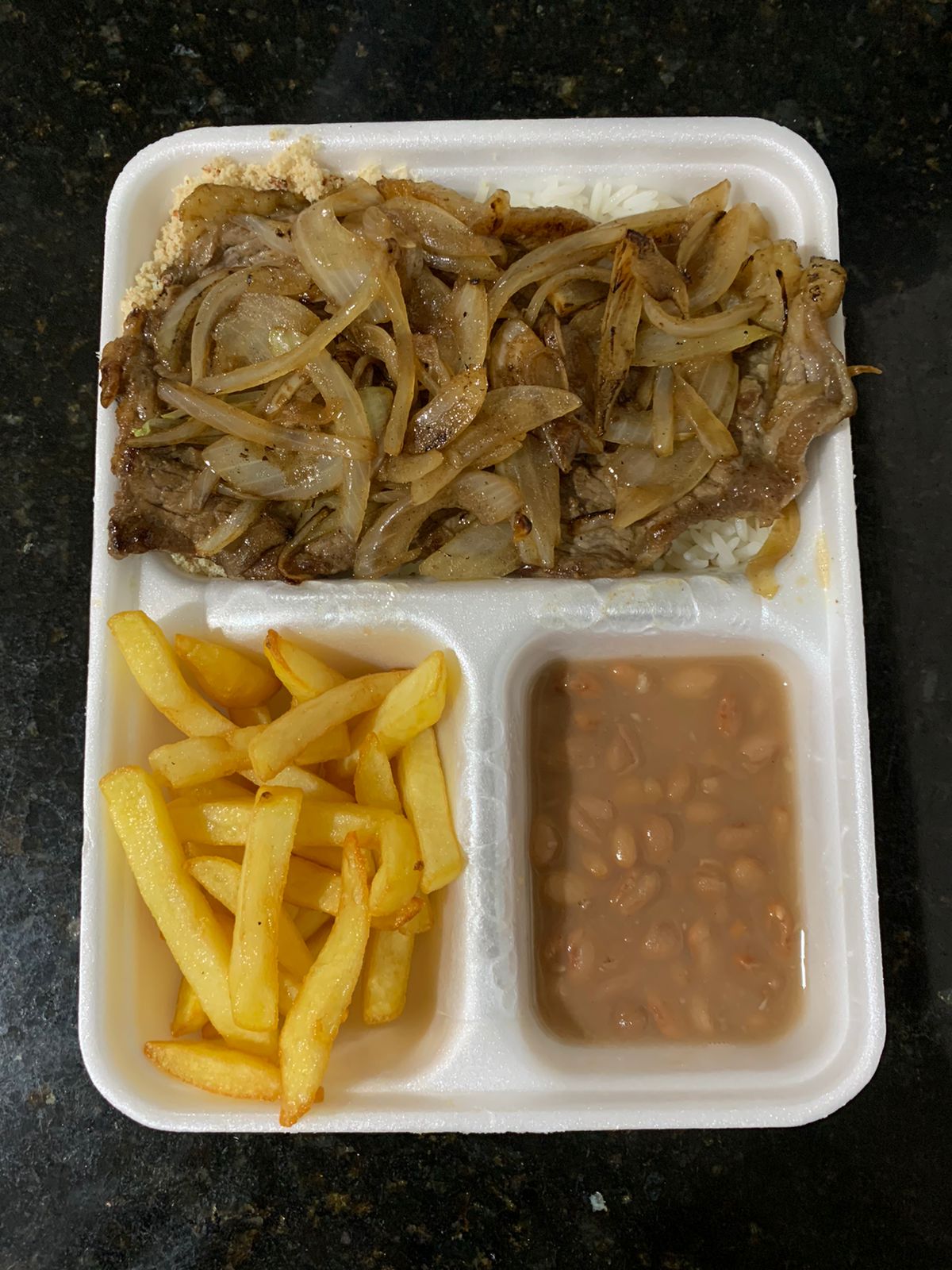 Marmita de Bife acebolado
